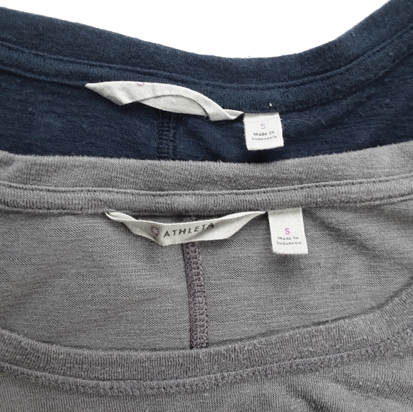 Athleta Scoopneck Shirt, BUNDLE, size Small Grey & Navy - Picture 3 of 5